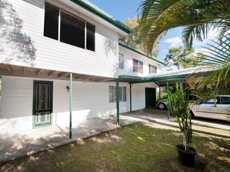 9 Peak Downs Hwy, Walkerston QLD 4751