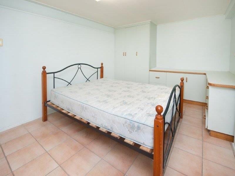 9 Peak Downs Hwy, Walkerston QLD 4751