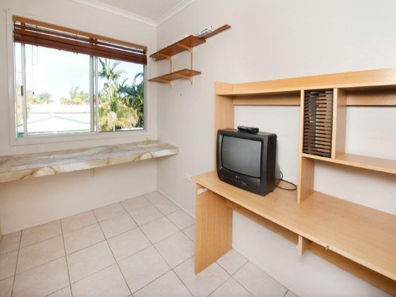 9 Peak Downs Hwy, Walkerston QLD 4751