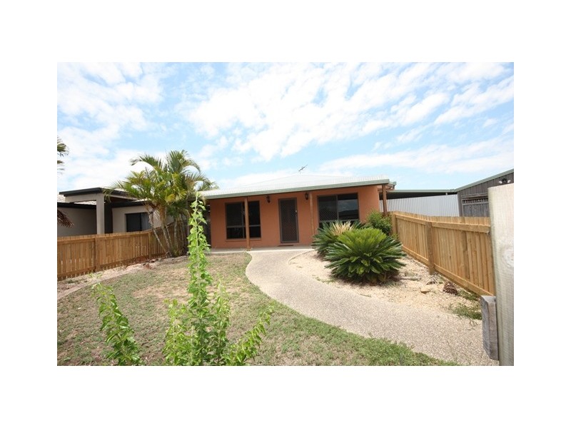 9 Fairmeadow Drive, Mount Pleasant QLD 4740