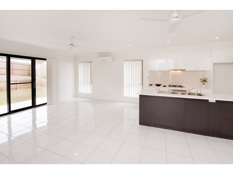 24 Balzan Drive, Rural View QLD 4740
