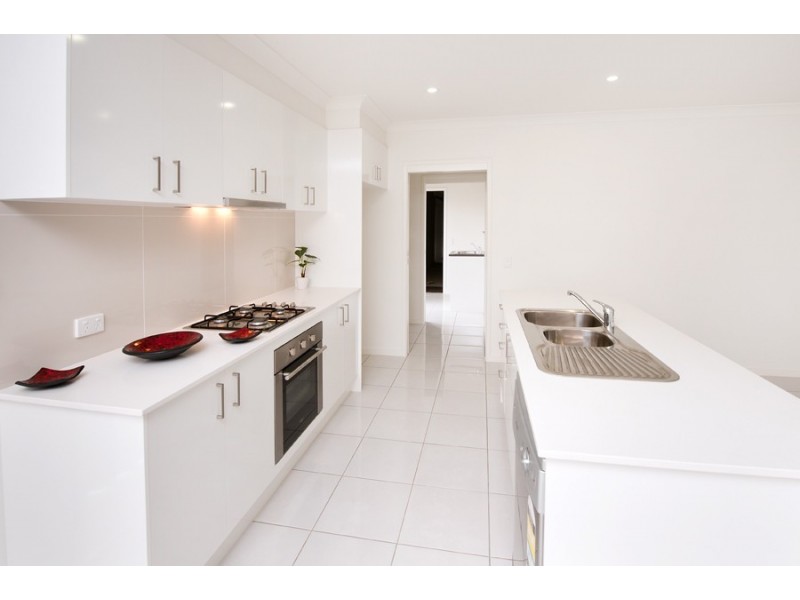 24 Balzan Drive, Rural View QLD 4740
