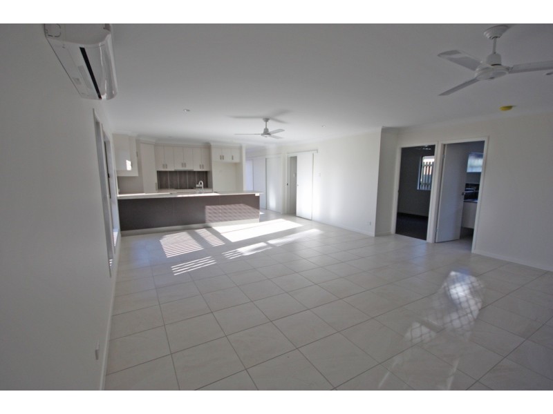 1/12 Kierra Drive, Andergrove QLD 4740