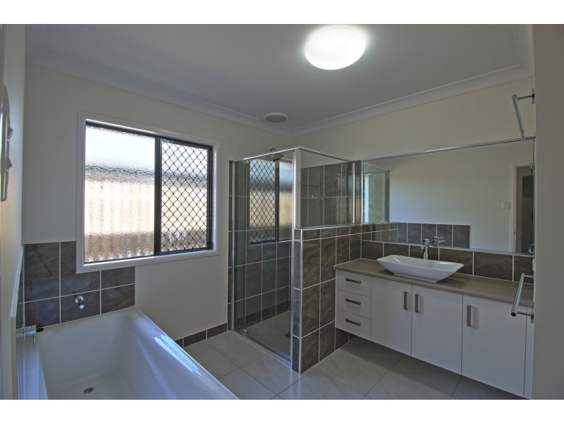 1/12 Kierra Drive, Andergrove QLD 4740