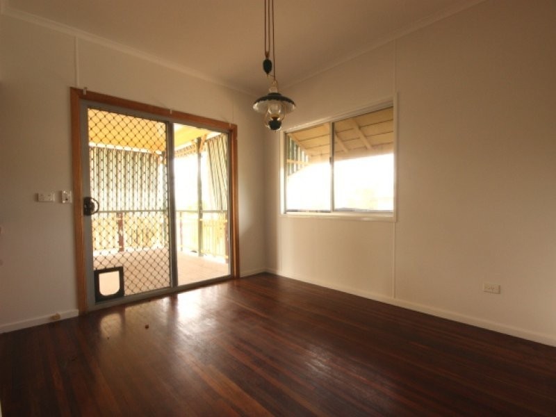 7 Bernborough Avenue, Moranbah QLD 4744