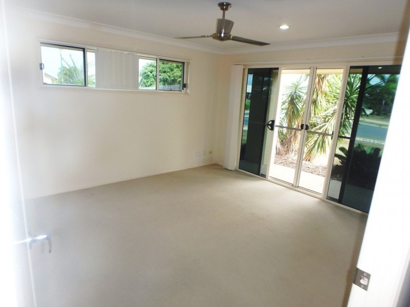 5 Whitehaven Drive, Blacks Beach QLD 4740