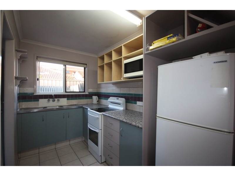 2/310 Shakespeare Street, Mackay QLD 4740