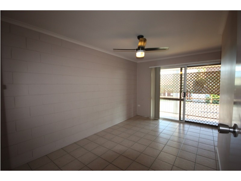 2/310 Shakespeare Street, Mackay QLD 4740