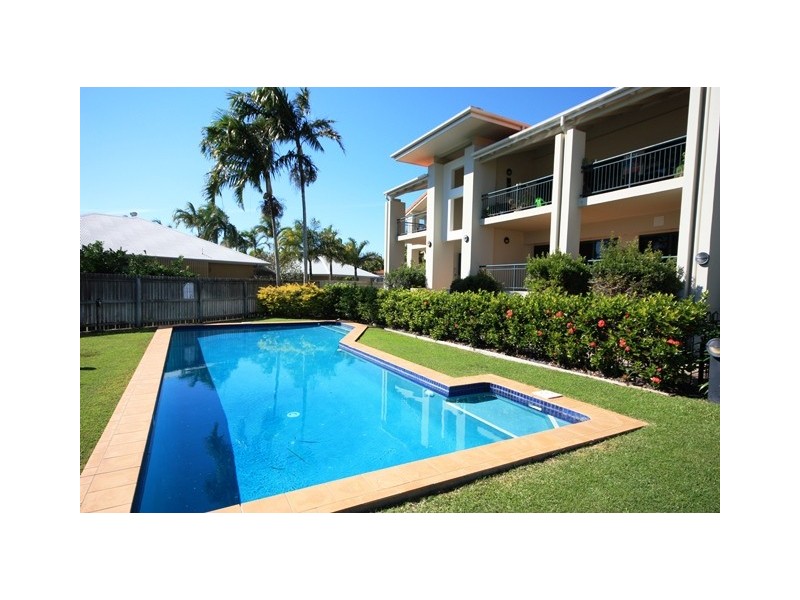 2/38 Beach Road, Dolphin Heads QLD 4740