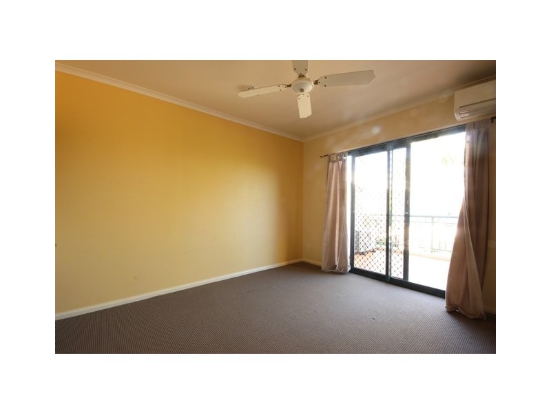2/38 Beach Road, Dolphin Heads QLD 4740