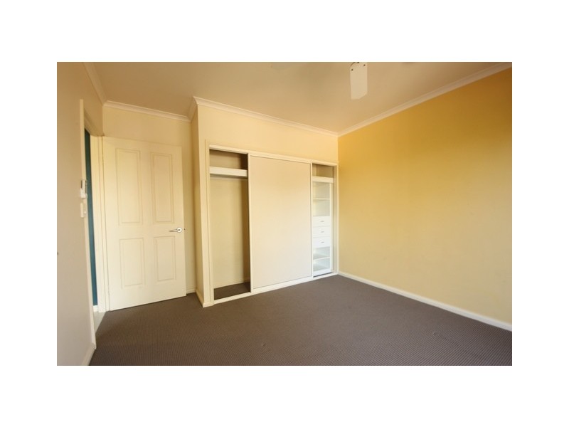 2/38 Beach Road, Dolphin Heads QLD 4740