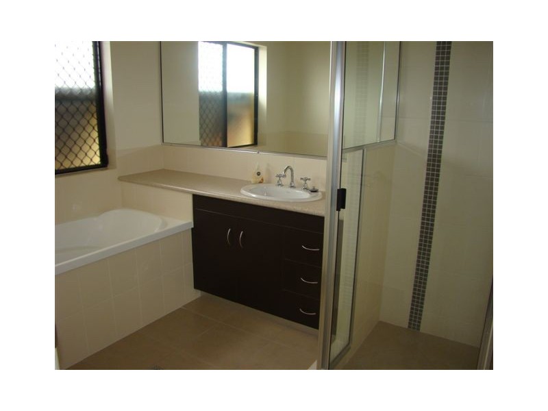 28 Companion Way, Shoal Point QLD 4750