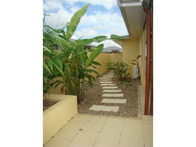 28 Companion Way, Shoal Point QLD 4750