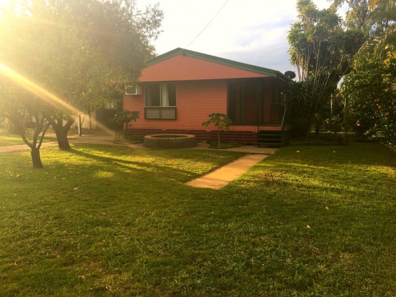8 Cook Court, Moranbah QLD 4744