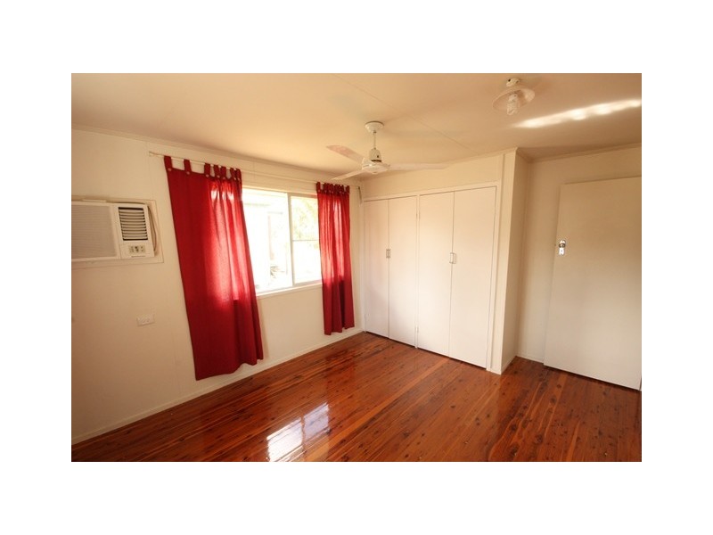 4 Purvis Court, Dysart QLD 4745