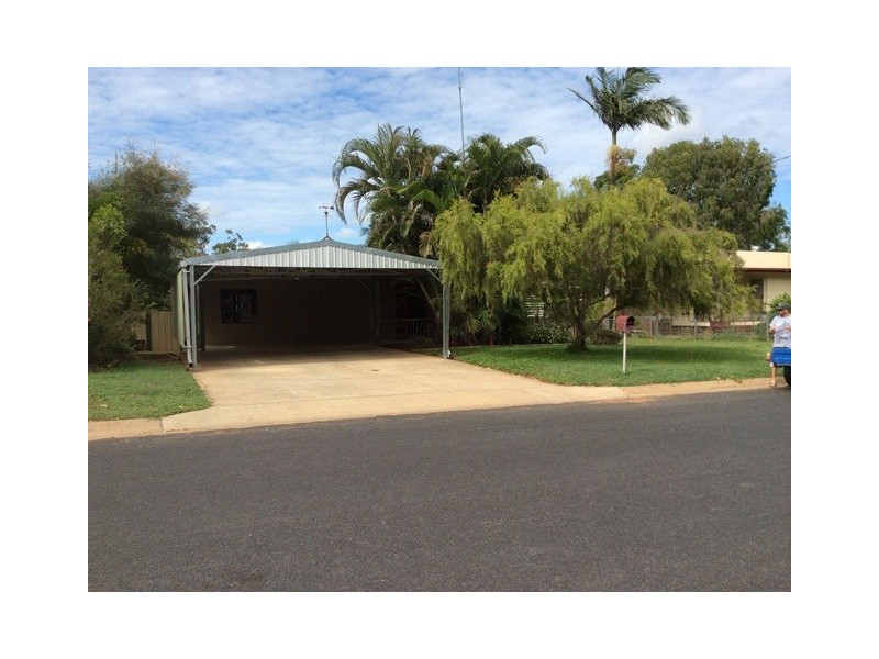 7 Archer Drive, Moranbah QLD 4744