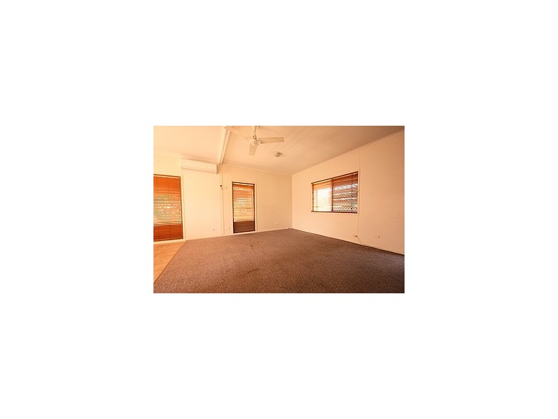 9 Jackson Avenue, Moranbah QLD 4744