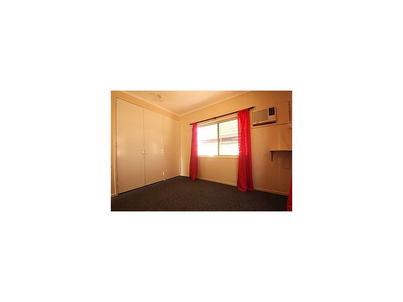 9 Jackson Avenue, Moranbah QLD 4744