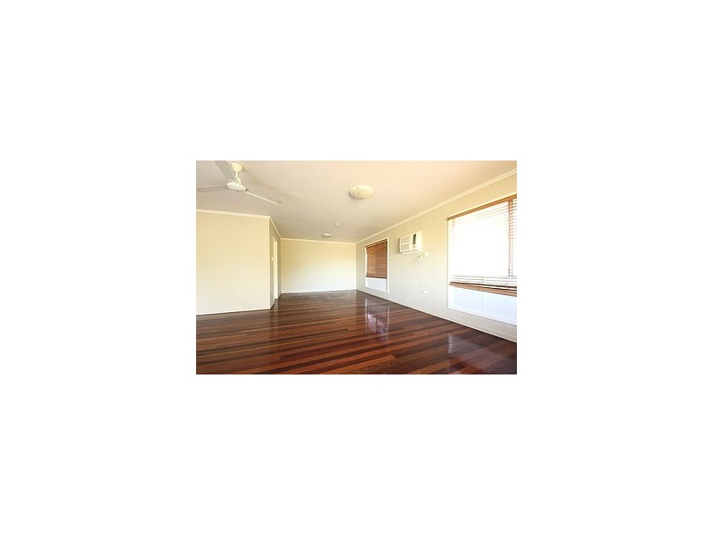 6 Fraser Street, Moranbah QLD 4744