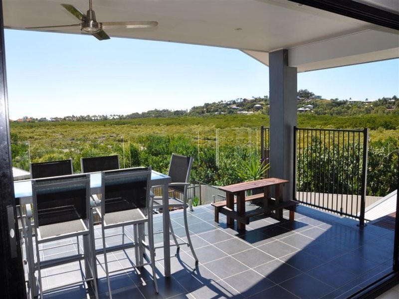 37 Village Circuit, Eimeo QLD 4740