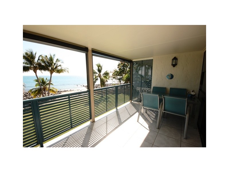 10/2 Beach Road, Dolphin Heads QLD 4740