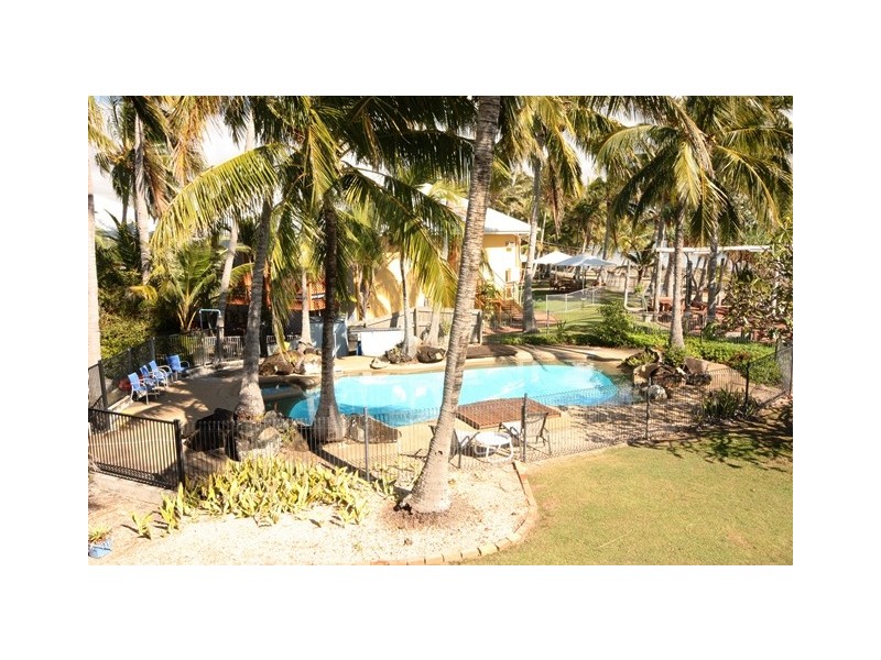 10/2 Beach Road, Dolphin Heads QLD 4740