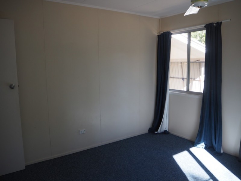 5 Hannah Crescent, Dysart QLD 4745
