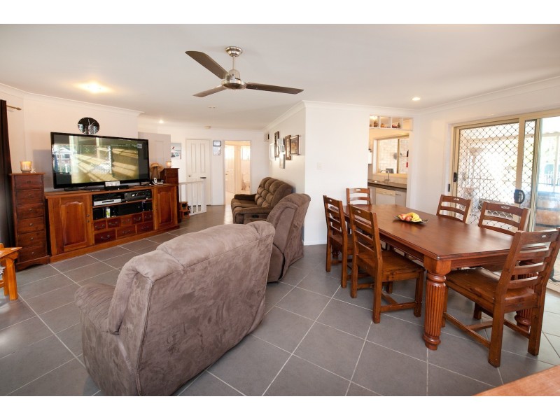 28 Elizabeth Drive, Bucasia QLD 4750