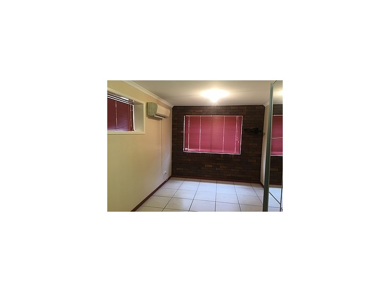 4 Grout Street, Moranbah QLD 4744