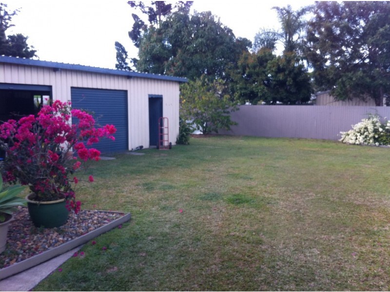 33 Marlborough Avenue, Ooralea QLD 4740