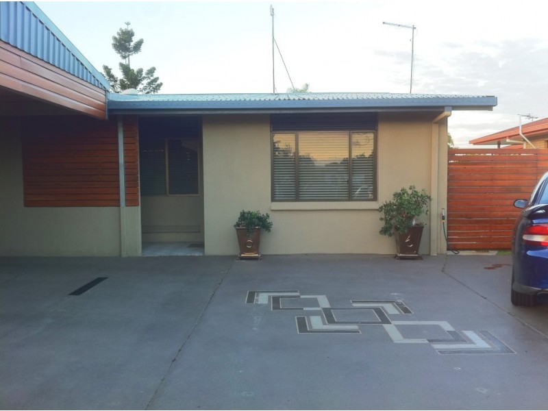 33 Marlborough Avenue, Ooralea QLD 4740