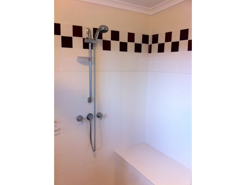 33 Marlborough Avenue, Ooralea QLD 4740