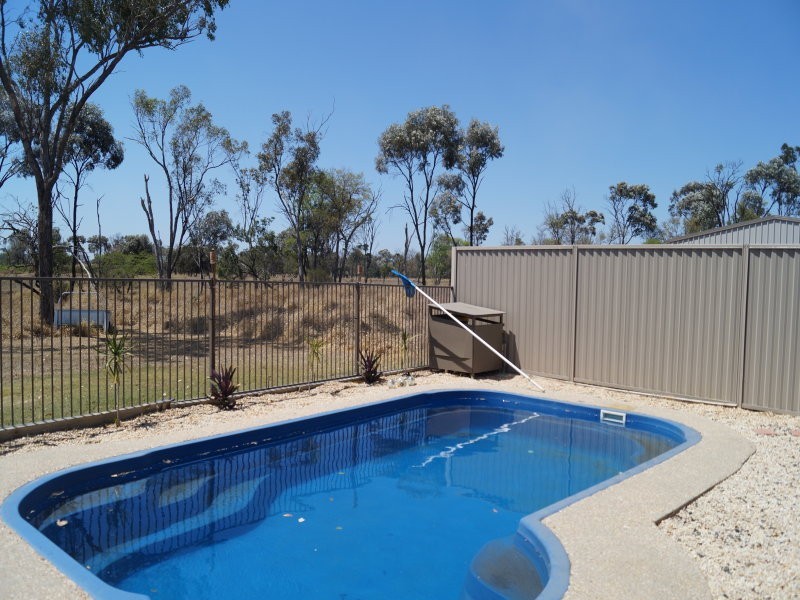 52 Lambert Drive, Moranbah QLD 4744