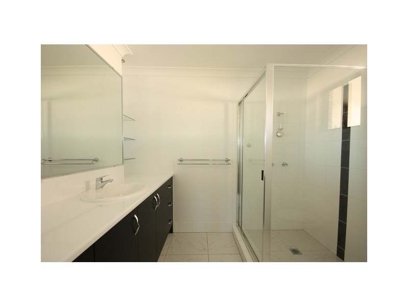 52 Lambert Drive, Moranbah QLD 4744