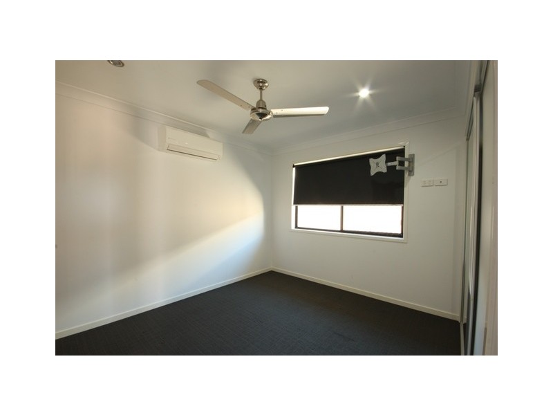 52 Lambert Drive, Moranbah QLD 4744