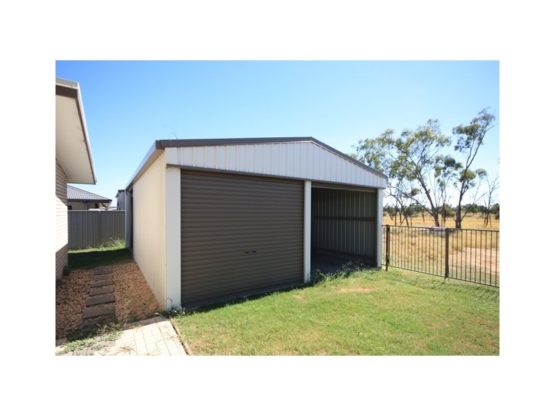 52 Lambert Drive, Moranbah QLD 4744