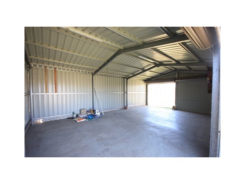 52 Lambert Drive, Moranbah QLD 4744