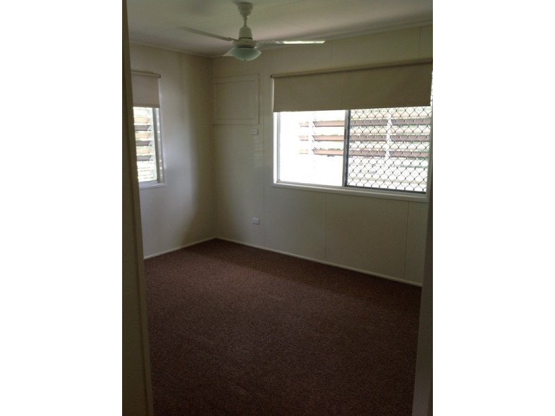 5 Caleb Crescent, Dysart QLD 4745