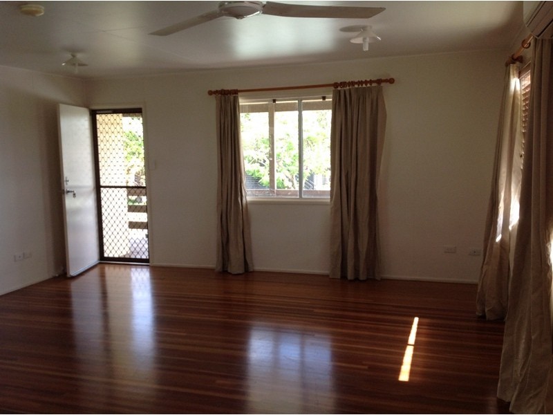 5 Caleb Crescent, Dysart QLD 4745