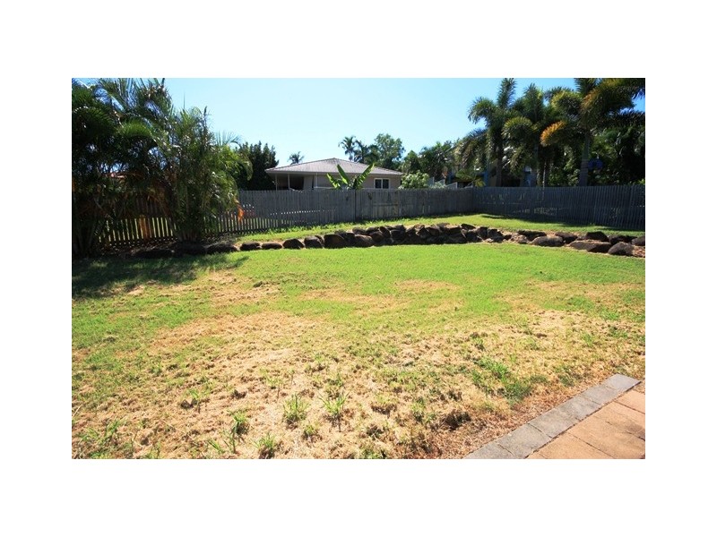 88 Slater Avenue, Blacks Beach QLD 4740