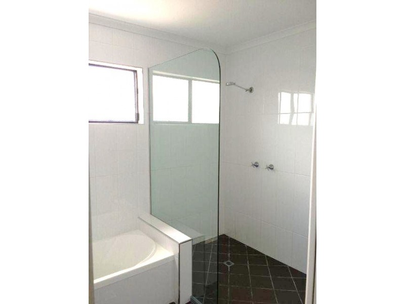 4 College Crt, North Mackay QLD 4740