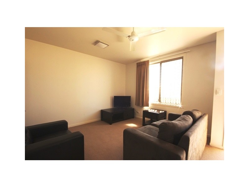 8/17 Bacon Street, Moranbah QLD 4744