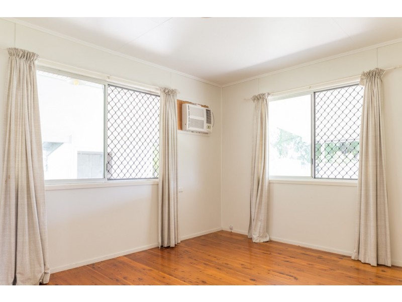 20 Patterson Street, Dysart QLD 4745