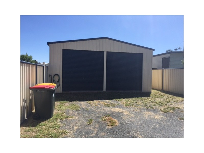 16 Macdonald Street, Dysart QLD 4745