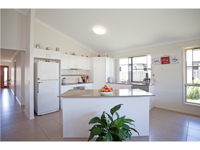 45 Whitehaven Drive, Blacks Beach QLD 4740