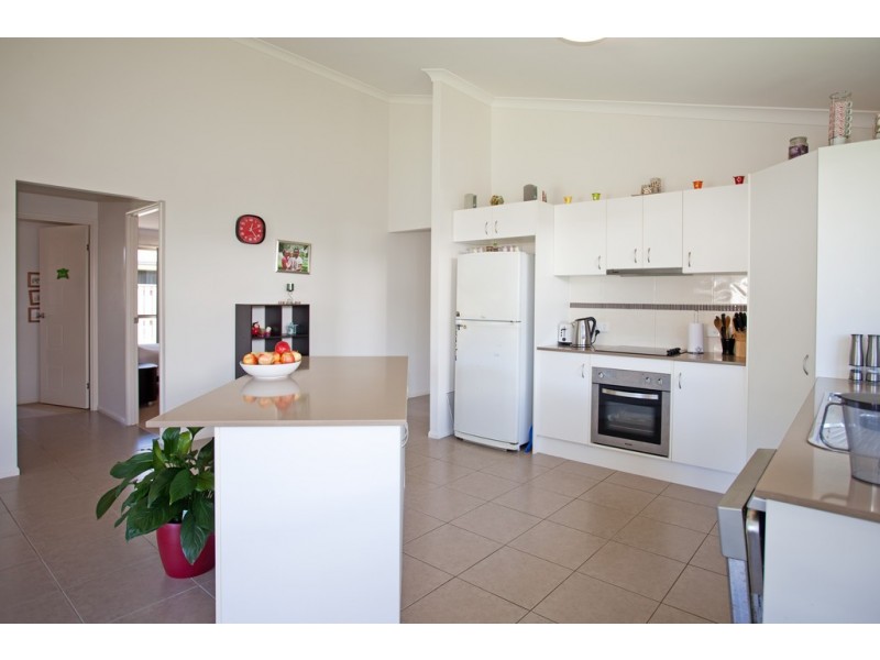 45 Whitehaven Drive, Blacks Beach QLD 4740