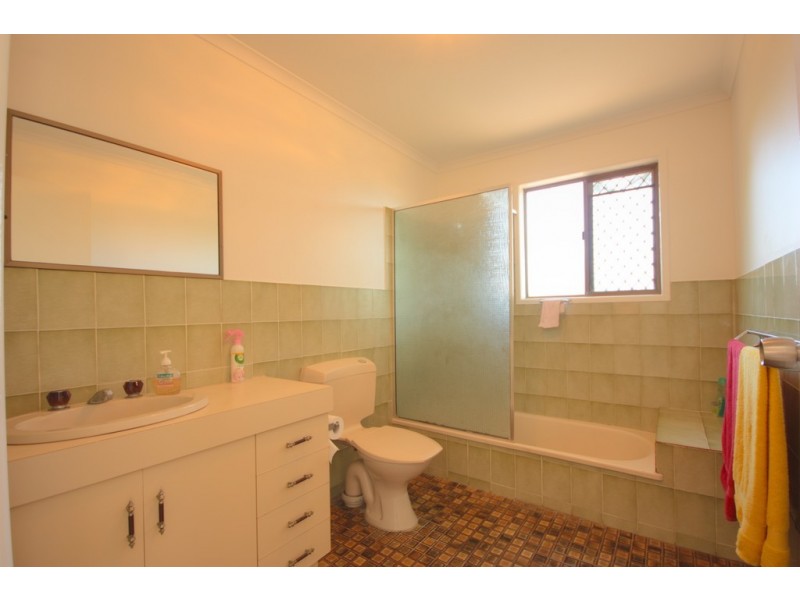 1/15 Shakespeare Street, East Mackay QLD 4740