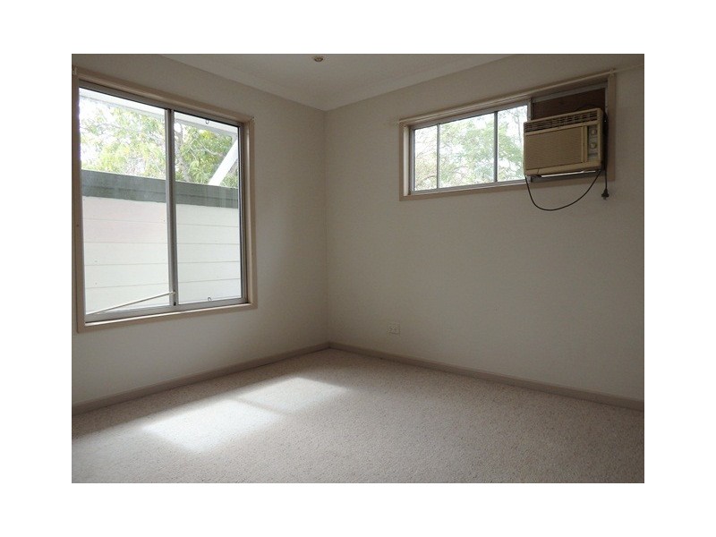 6 Nicholas Street, Middlemount QLD 4746