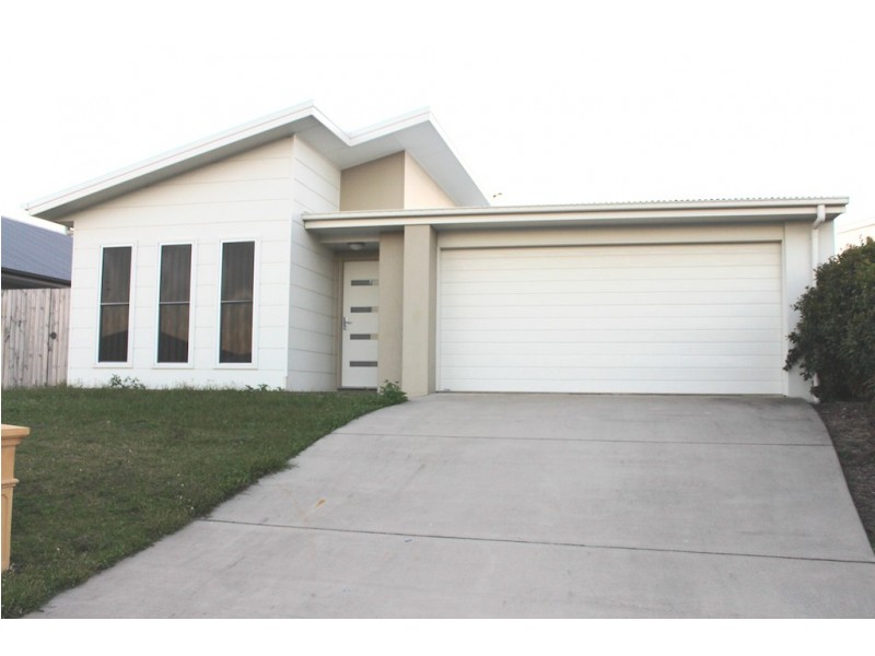 5 Majesty Street, Rural View QLD 4740