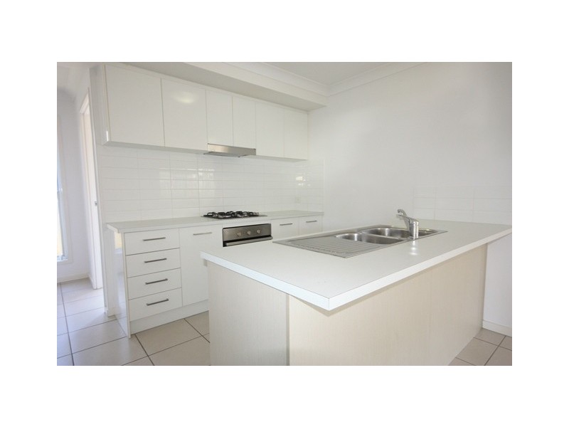 5 Majesty Street, Rural View QLD 4740